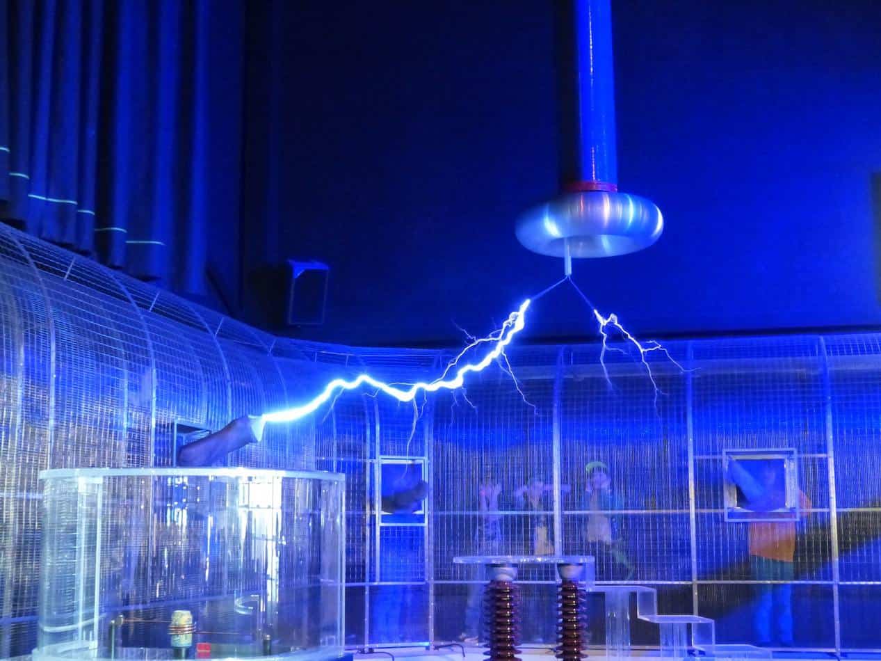 Build a Faraday Cage: How to Make One On Your Own