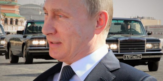 Trump launched tweets against russia