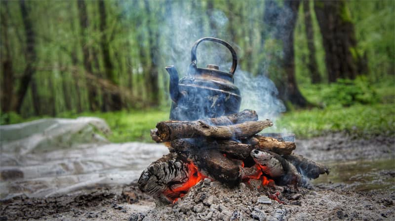 18 Simple Ways to Purify Water 1 Water Boiling