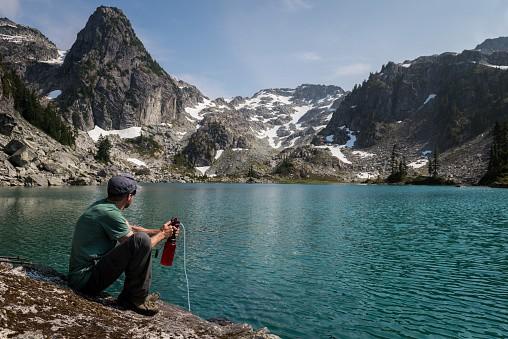 10 Survival Campsite Skills You Should Know 6 filter water mountain lake