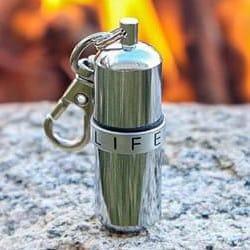 free-waterproof-lighter